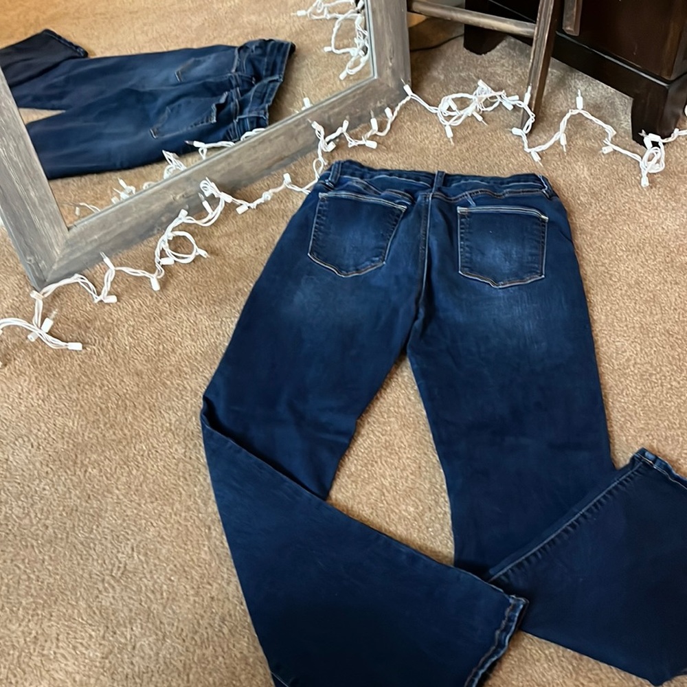 Stretch, slight flare Jean.  Dark Blue
